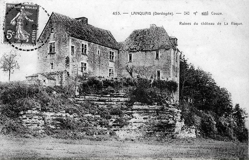 Le château de Laroque, vue côté Couzeau, au début du XXe siècle avant sa restauration