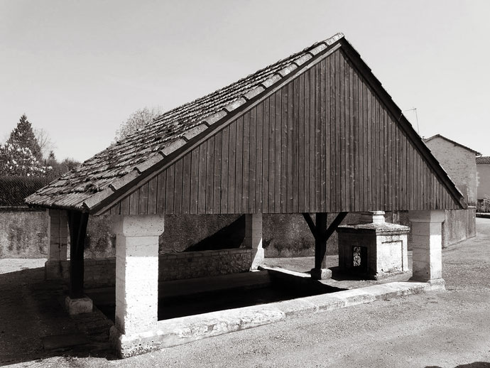 Le lavoir du bourg, Quinsac, Dordogne